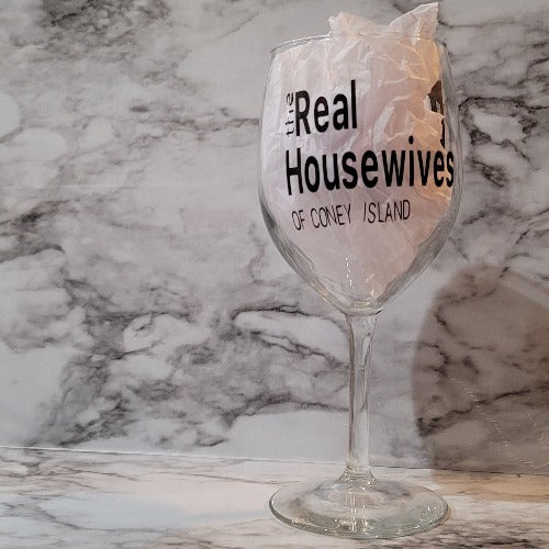 Represent where you're from with this house wife wine glass. Watch your favorite reality show and sip in style and class. Add your name for a special touch. These make great gifts for show/movie watch parties, birthdays, anniversaries, parties, favors, etc.