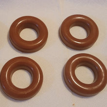 Load image into Gallery viewer, Make your space smell like a warm &amp; chocolatey baked sweet treat with this Chocolate Delight wax melt. Para/Soy Wax Melt High quality fragrance oils (phthalate free) Hand poured Size: 1.8oz net weight of wax Notes: Robust Chocolate, Freshly Baked Donuts, Sweet Sugary Glaze, Sprinkles. THIS IS NOT AN EDIBLE PRODUCT. DO NOT EAT
