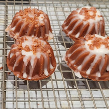 Load image into Gallery viewer, Banana Frosted Crumble Bundt Cake Wax Melts are wax melts taken to the next level. These wax melt Bundt cakes smell just like a bakery when you first walk in. They are definitely a conversation starter. 
